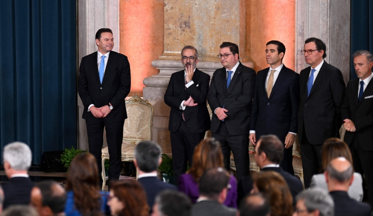 new Portuguese government inaugurated